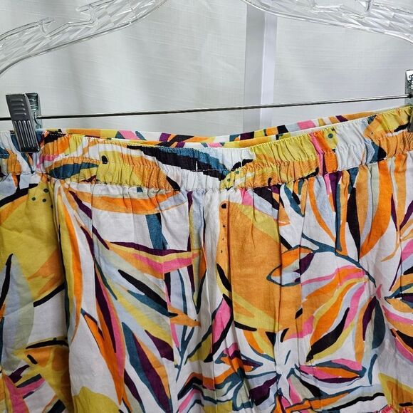 C&C California Floral Embroidered Wrap Skirt Size Large - Picture 9 of 11